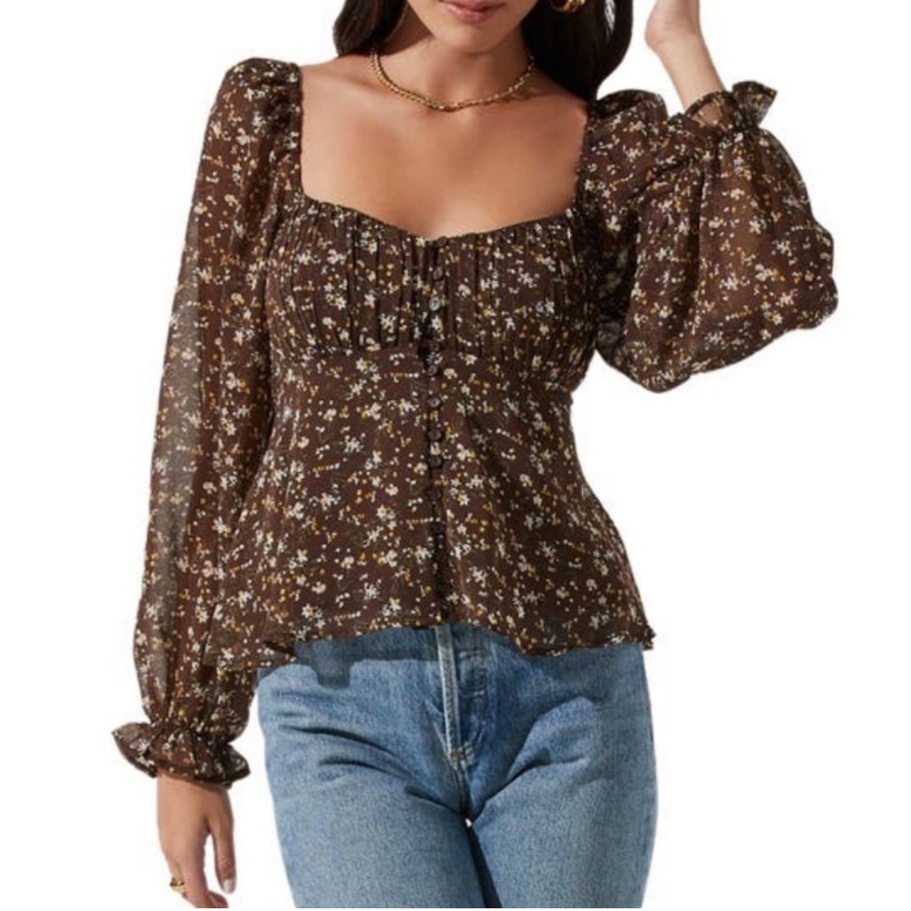 New ASTR‎ the Label Brown Floral Button Up Poof Sleeve Sweetheart Top